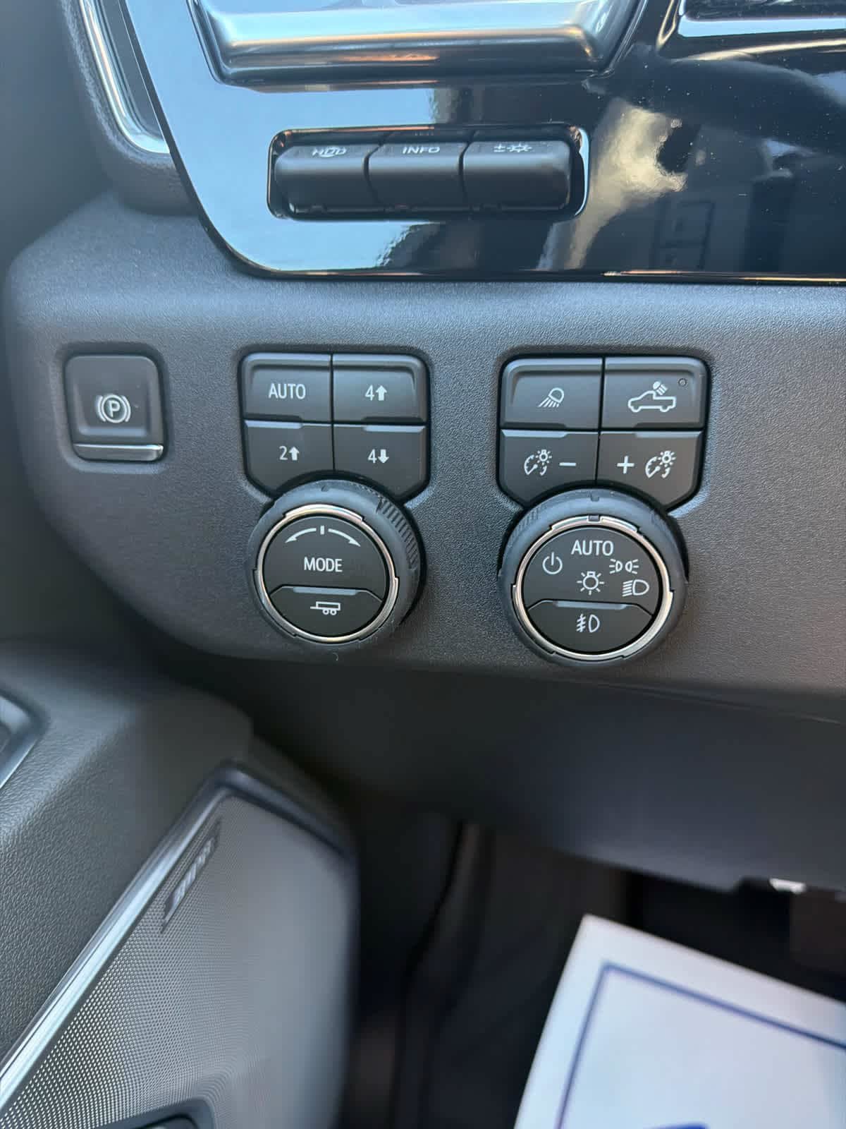 New 2026 Chevrolet Silverado 1500 High Country AWD/4WD image 19
