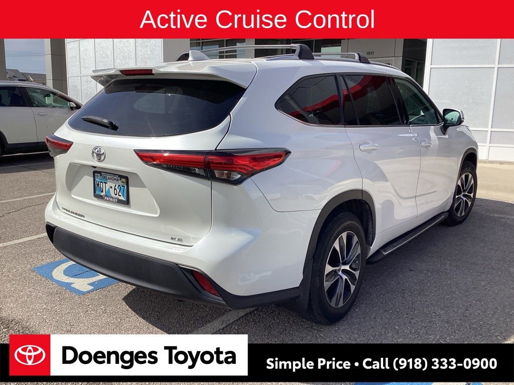 Used 2020 Toyota Highlander XLE image 9