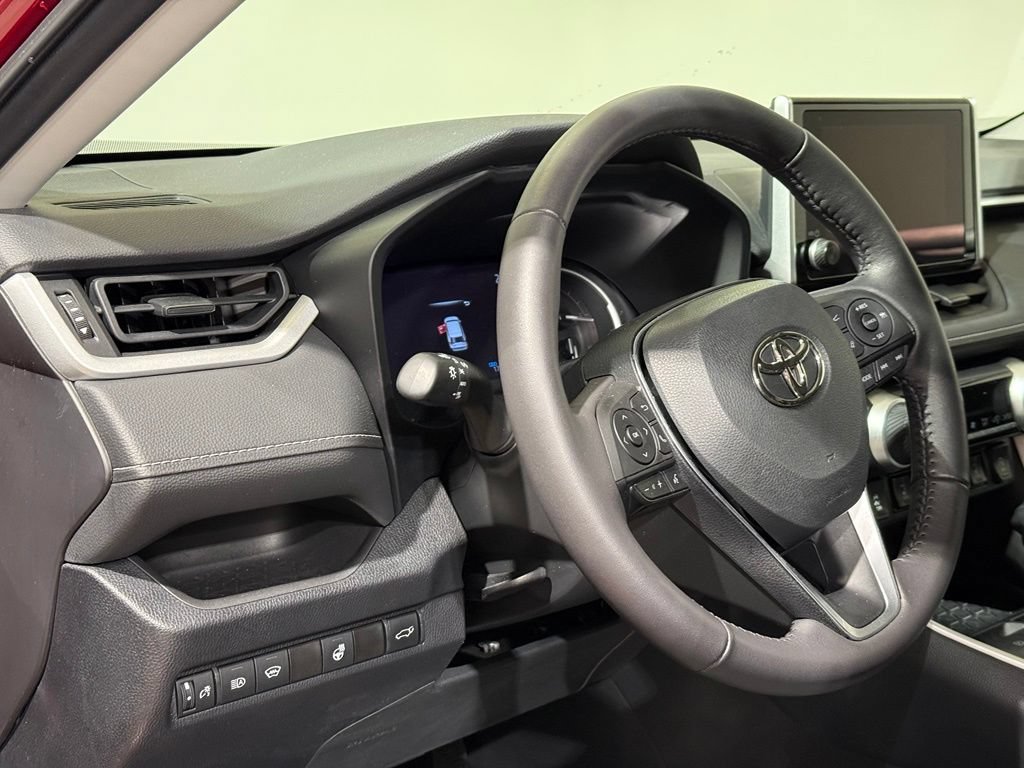 Certified 2023 Toyota RAV4 XLE w/ Convenience Package AWD/4WD image 17
