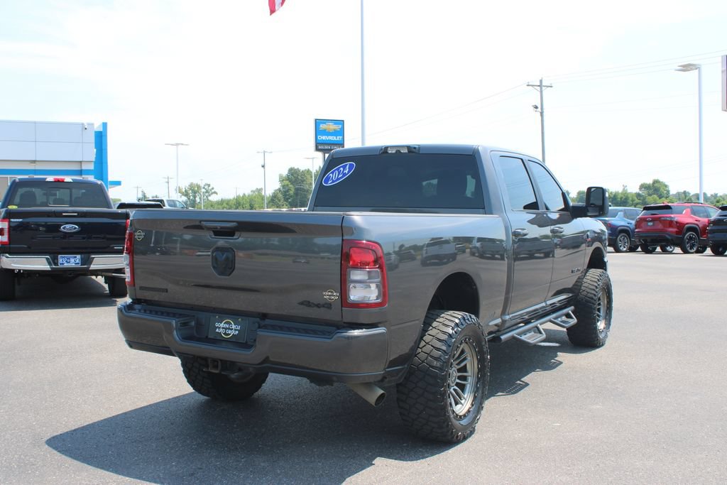 Used 2024 RAM 2500 Big Horn w/ Night Edition AWD/4WD image 9