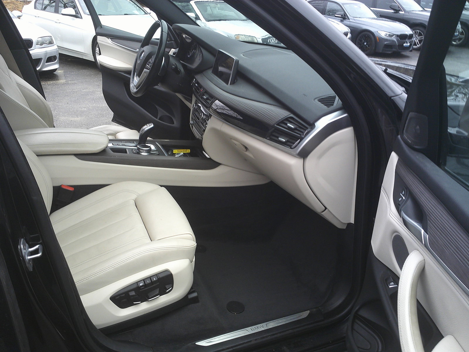 Used 2018 BMW X5 xDrive35i w/ Driving Assistance Package image 12