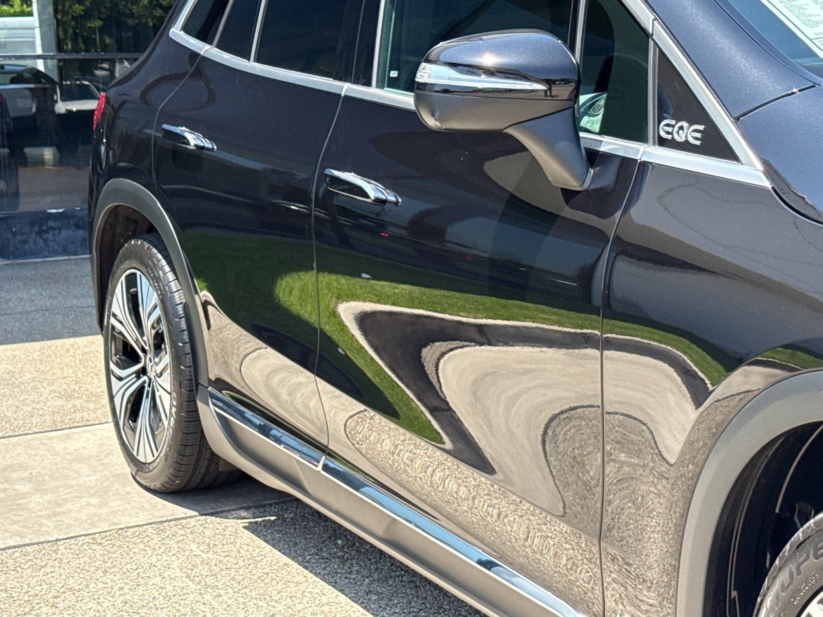 Used 2023 Mercedes-Benz EQE 350+ 4MATIC SUV image 10
