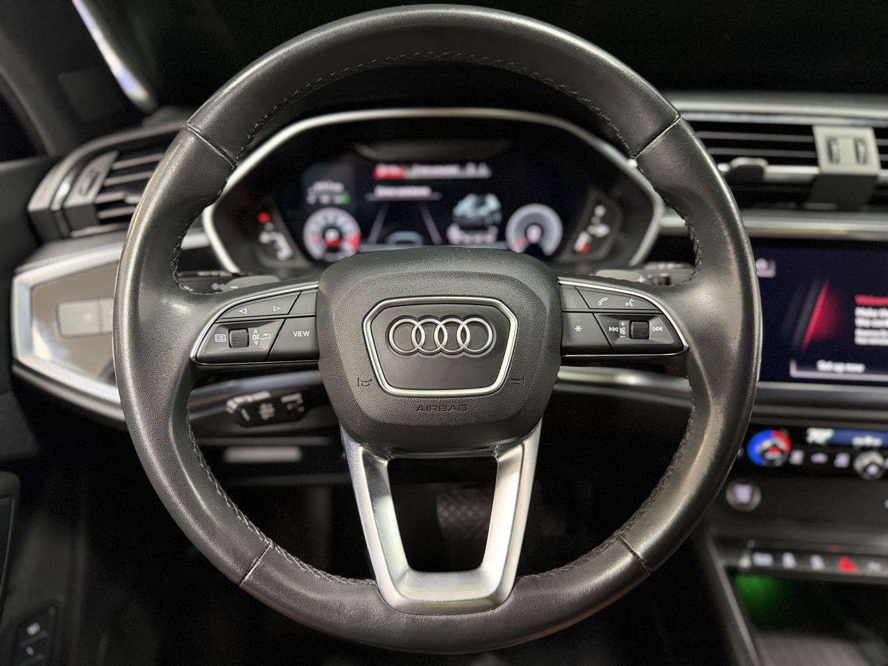 Used 2023 Audi Q3 2.0T Premium Plus w/ Premium Plus Package AWD/4WD image 17