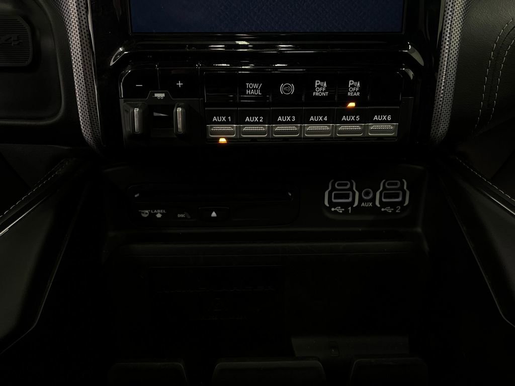 Used 2019 RAM 3500 Limited image 25