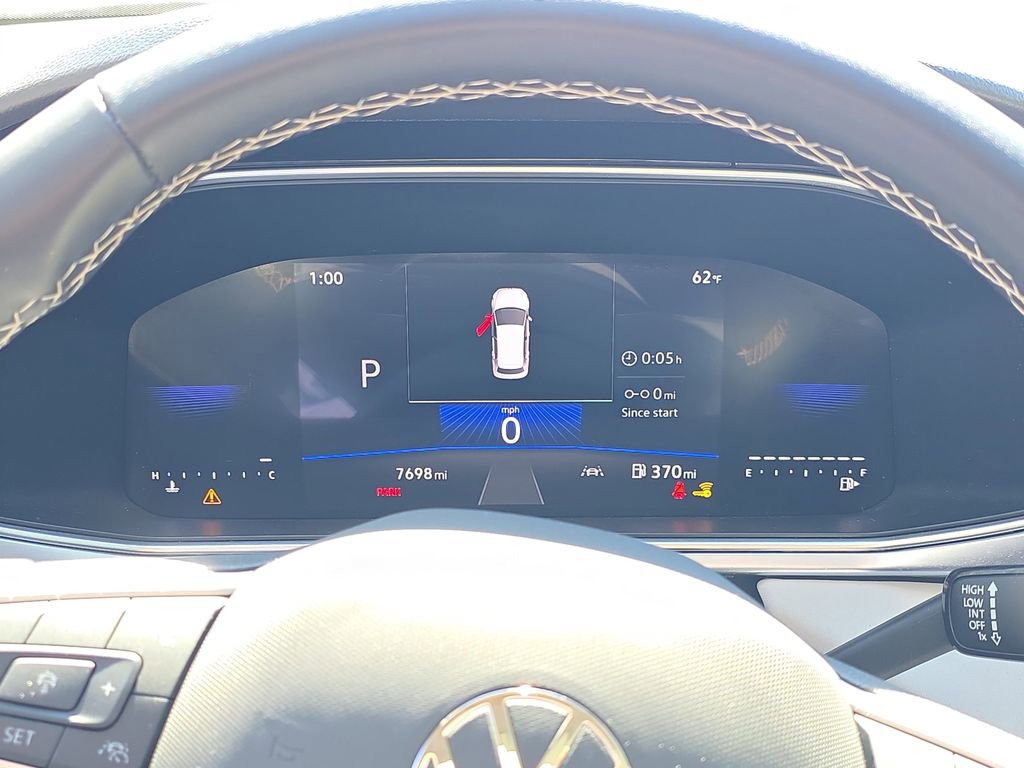 Used 2025 Volkswagen Taos SE image 24
