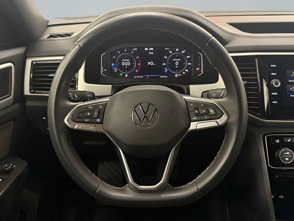 Used 2022 Volkswagen Atlas Cross Sport SE w/ Panoramic Sunroof Package FWD image 18