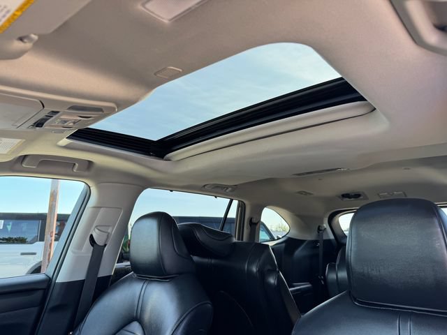 Used 2023 Toyota Highlander XLE FWD image 29