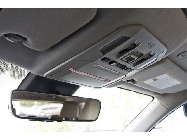 Used 2023 Toyota Highlander XLE image 23