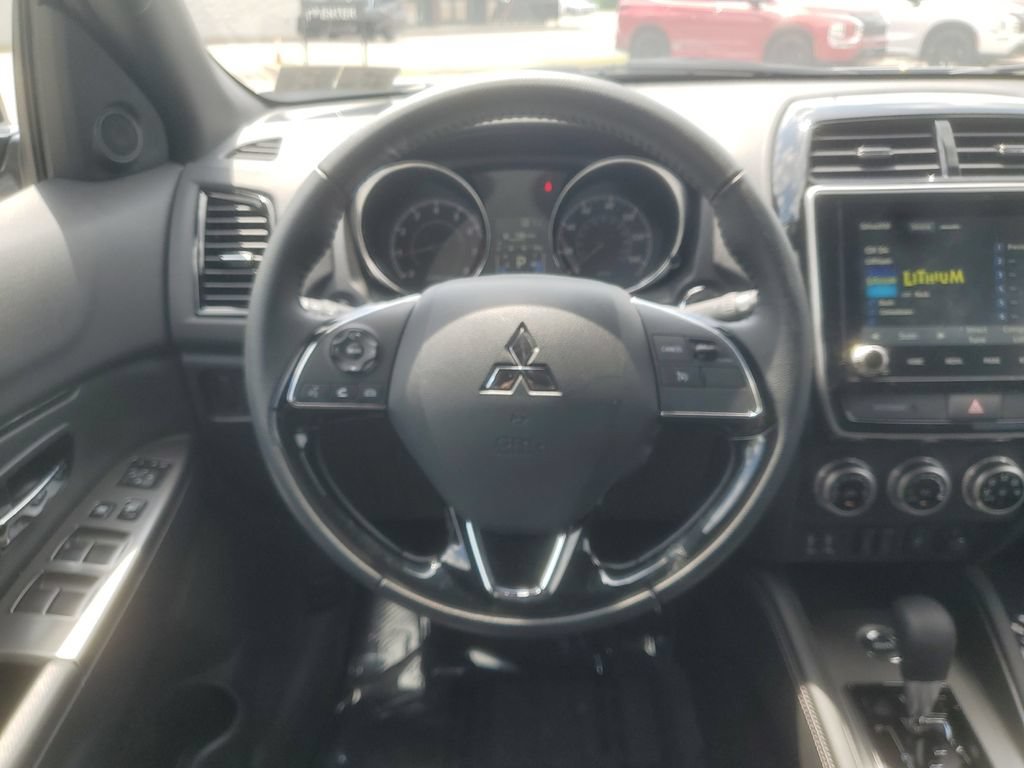 Used 2025 Mitsubishi Outlander Sport SEL AWD/4WD image 15