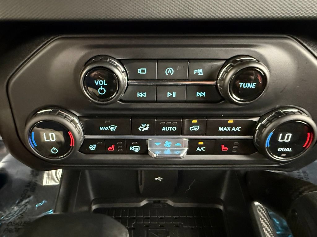Certified 2024 Ford Bronco Raptor w/ Interior Carbon Fiber Pack 6 AWD/4WD image 36