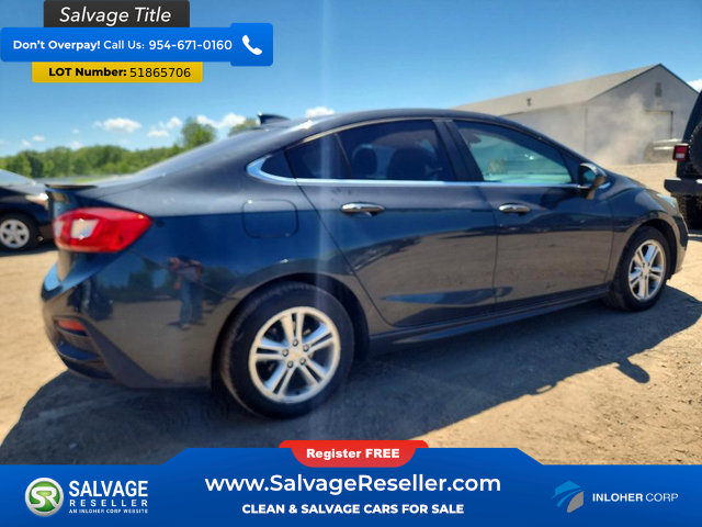 Used 2017 Chevrolet Cruze LT w/ Convenience Package FWD image 4