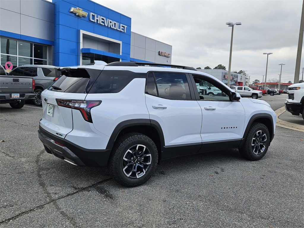 New 2026 Chevrolet Equinox ACTIV w/ Safety and Technology Package image 13