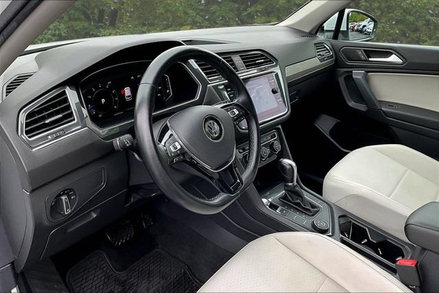 Used 2019 Volkswagen Tiguan SEL AWD/4WD image 17