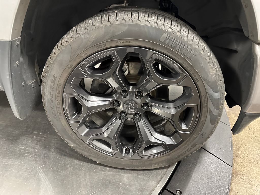 Used 2022 RAM 1500 Limited image 9