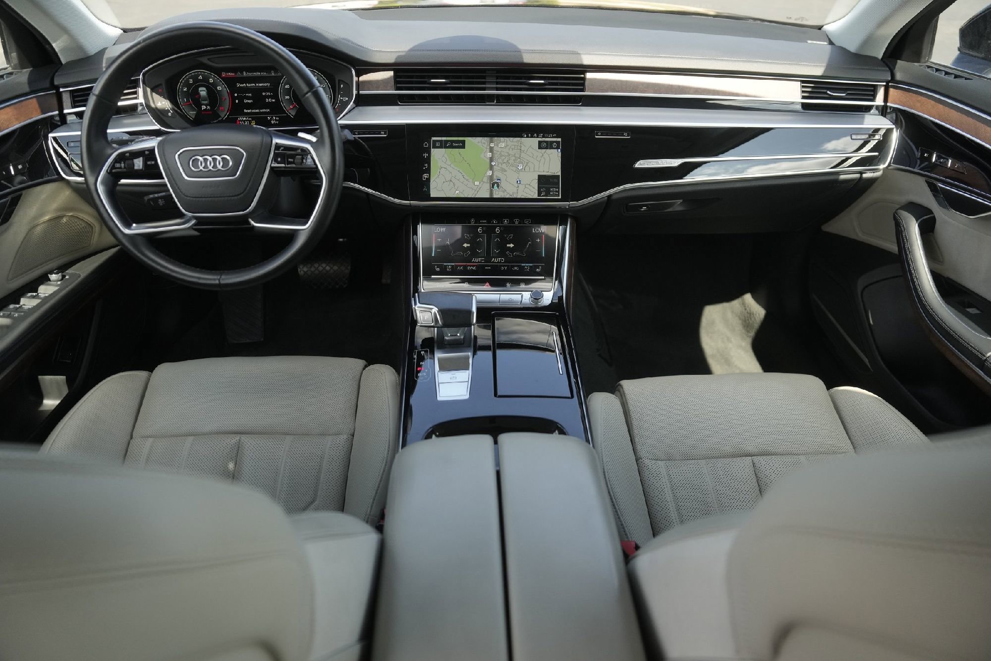 Certified 2022 Audi A8 L 3.0T image 24