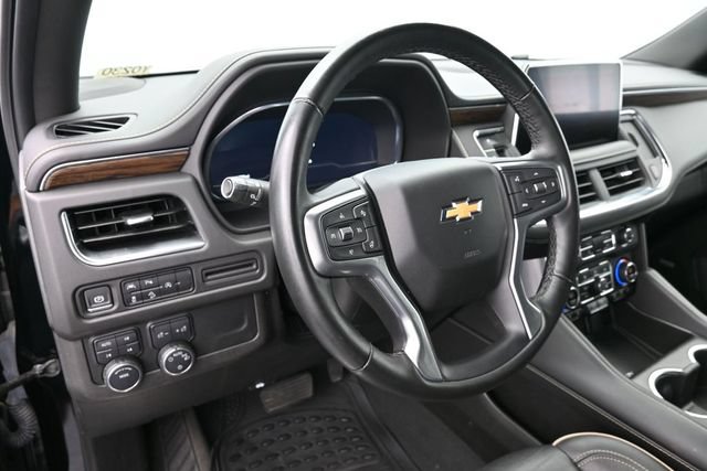 Used 2024 Chevrolet Tahoe Premier AWD/4WD image 23