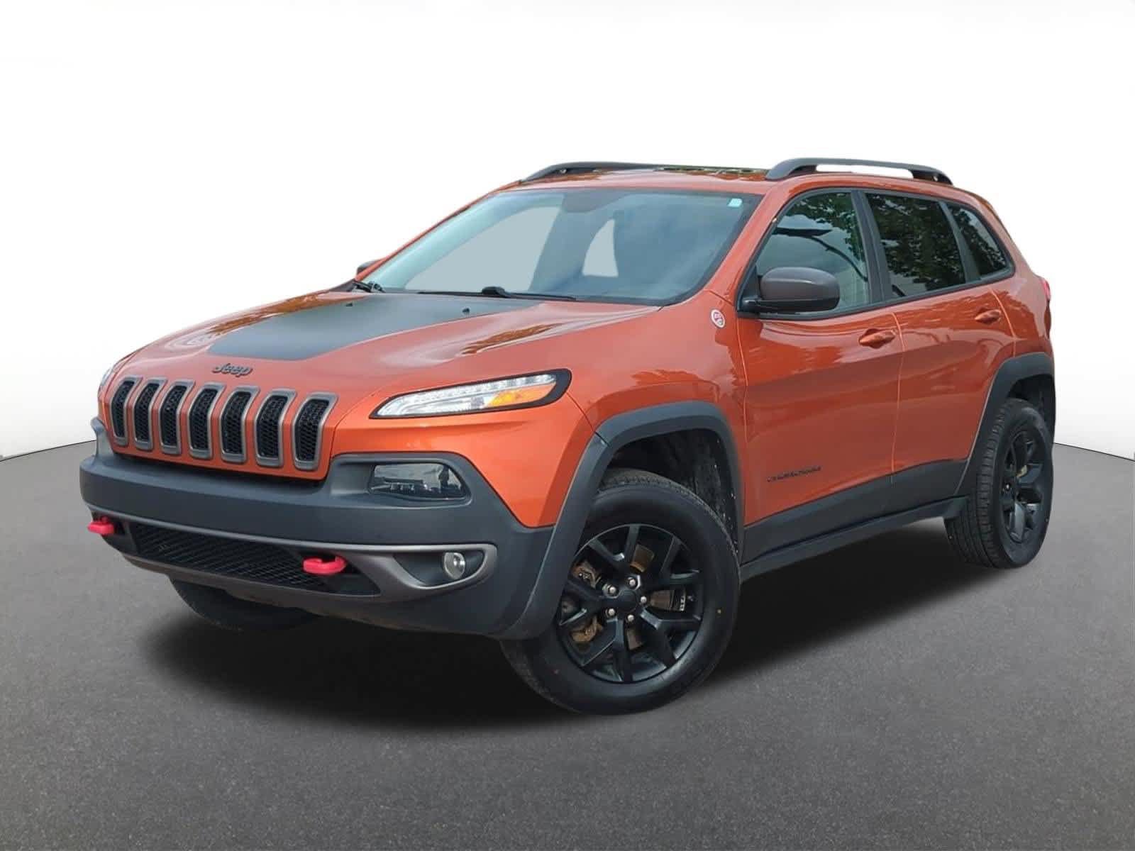 Used 2015 Jeep Cherokee Trailhawk w/ Comfort/Convenience Group AWD/4WD image 1
