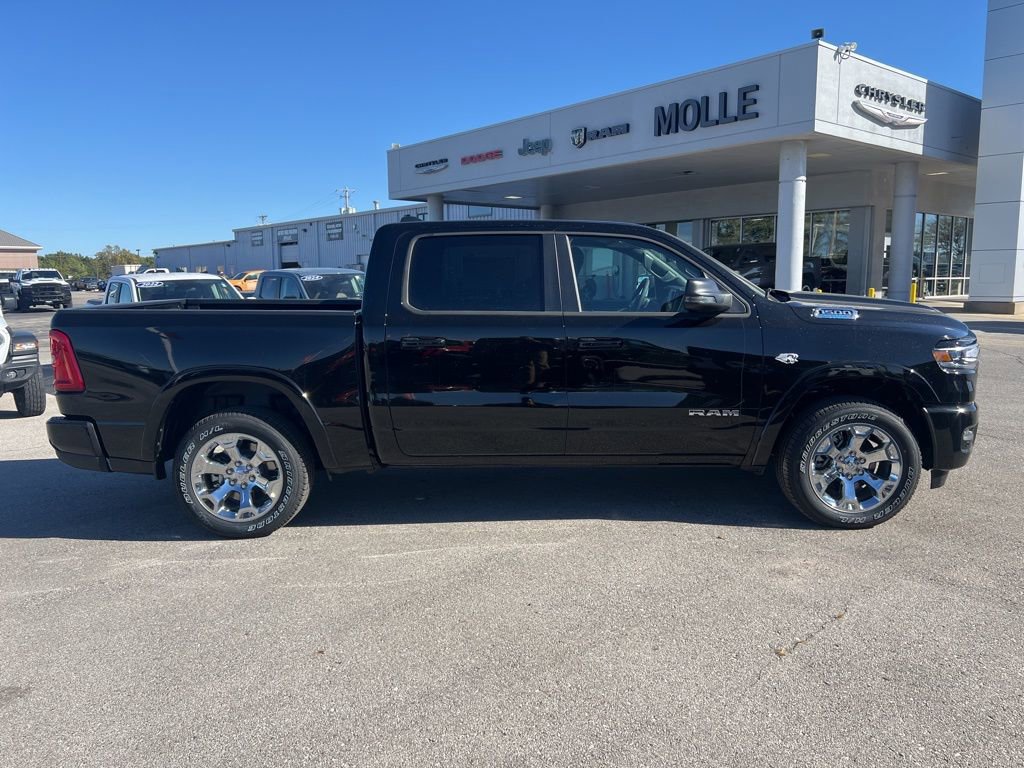 New 2026 RAM 1500 4x4 Crew Cab image 3