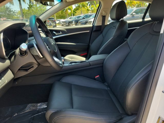 Certified 2026 Genesis G70 2.5T RWD image 12