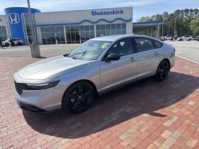 Used 2024 Honda Accord Sport image 32