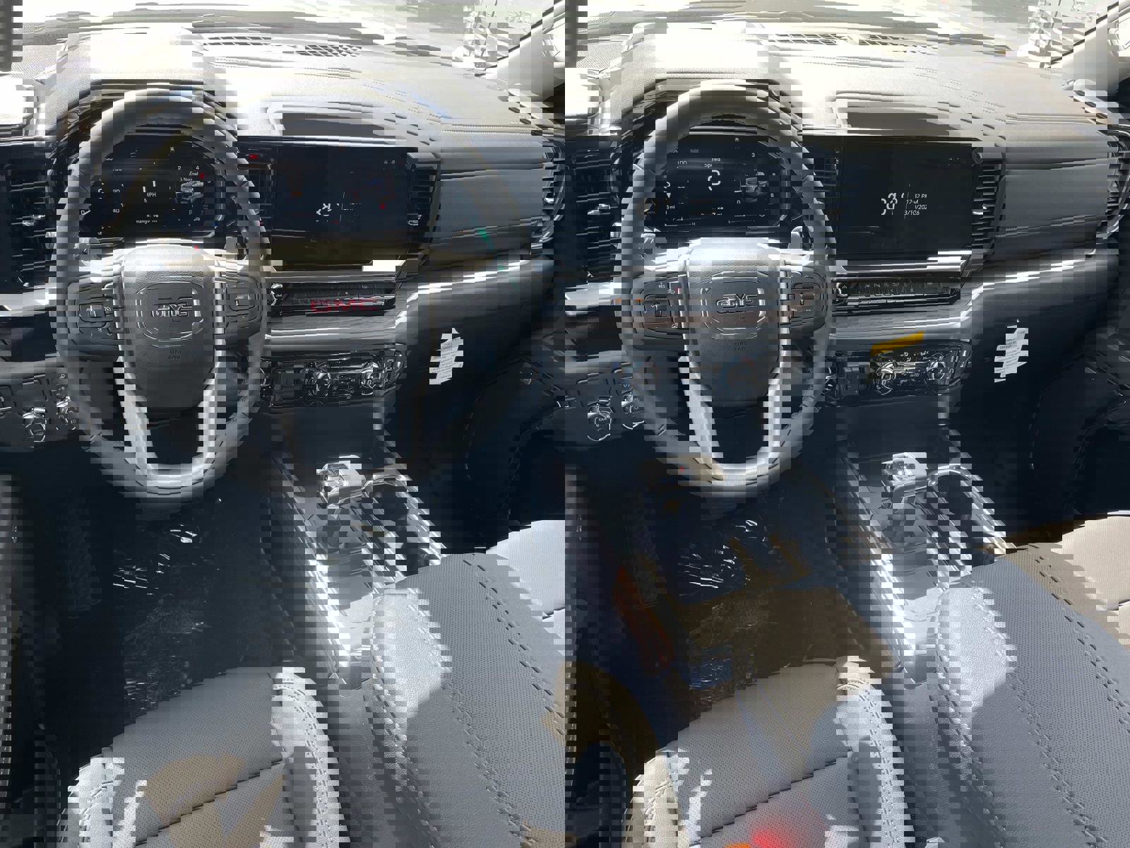 New 2026 GMC Sierra 1500 SLT w/ SLT Premium Package image 9