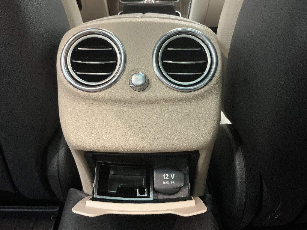 Used 2016 Mercedes-Benz C 300 4MATIC Sedan image 25