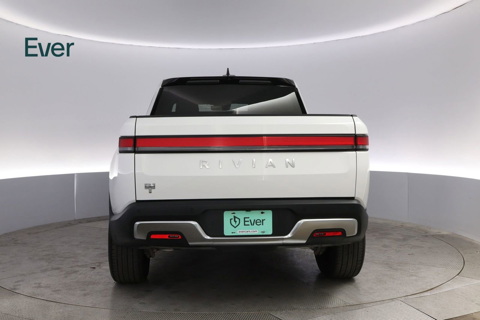 Used 2023 Rivian R1T Adventure image 15