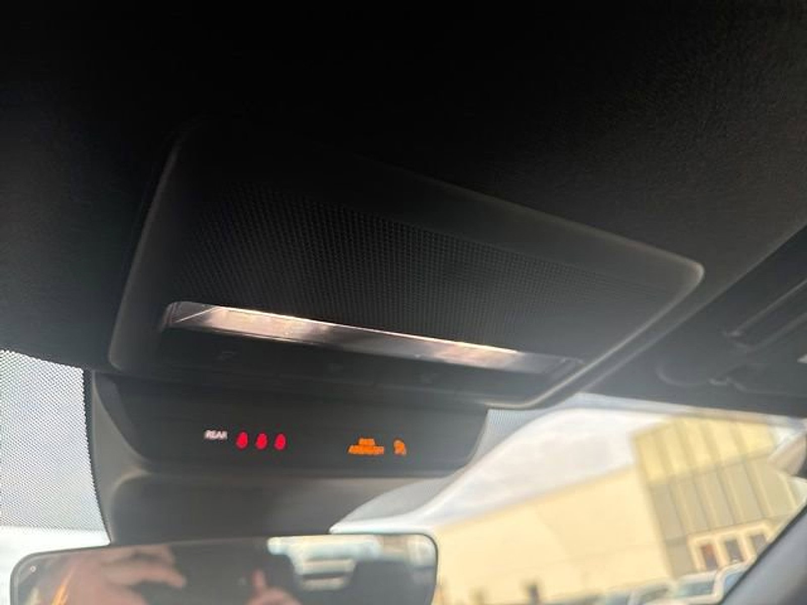 Used 2022 MAZDA MAZDA3 s image 6