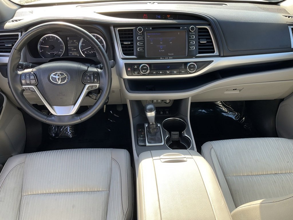 Used 2018 Toyota Highlander Plus image 42