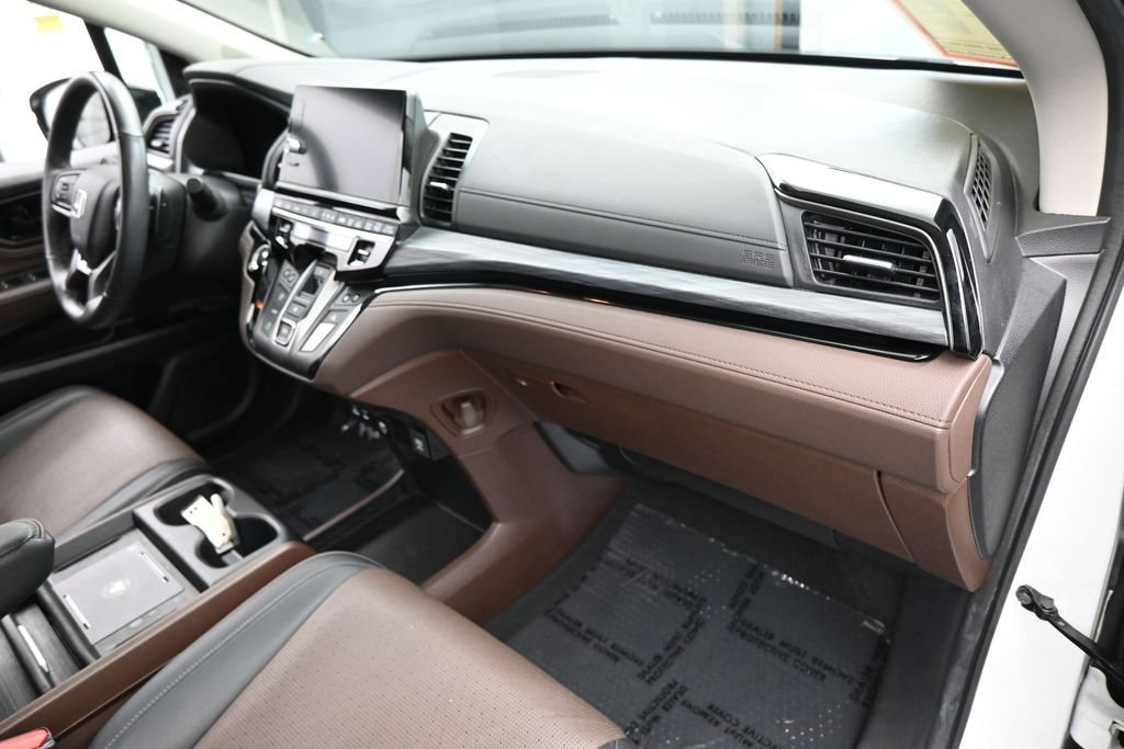 Used 2025 Honda Odyssey Elite image 52