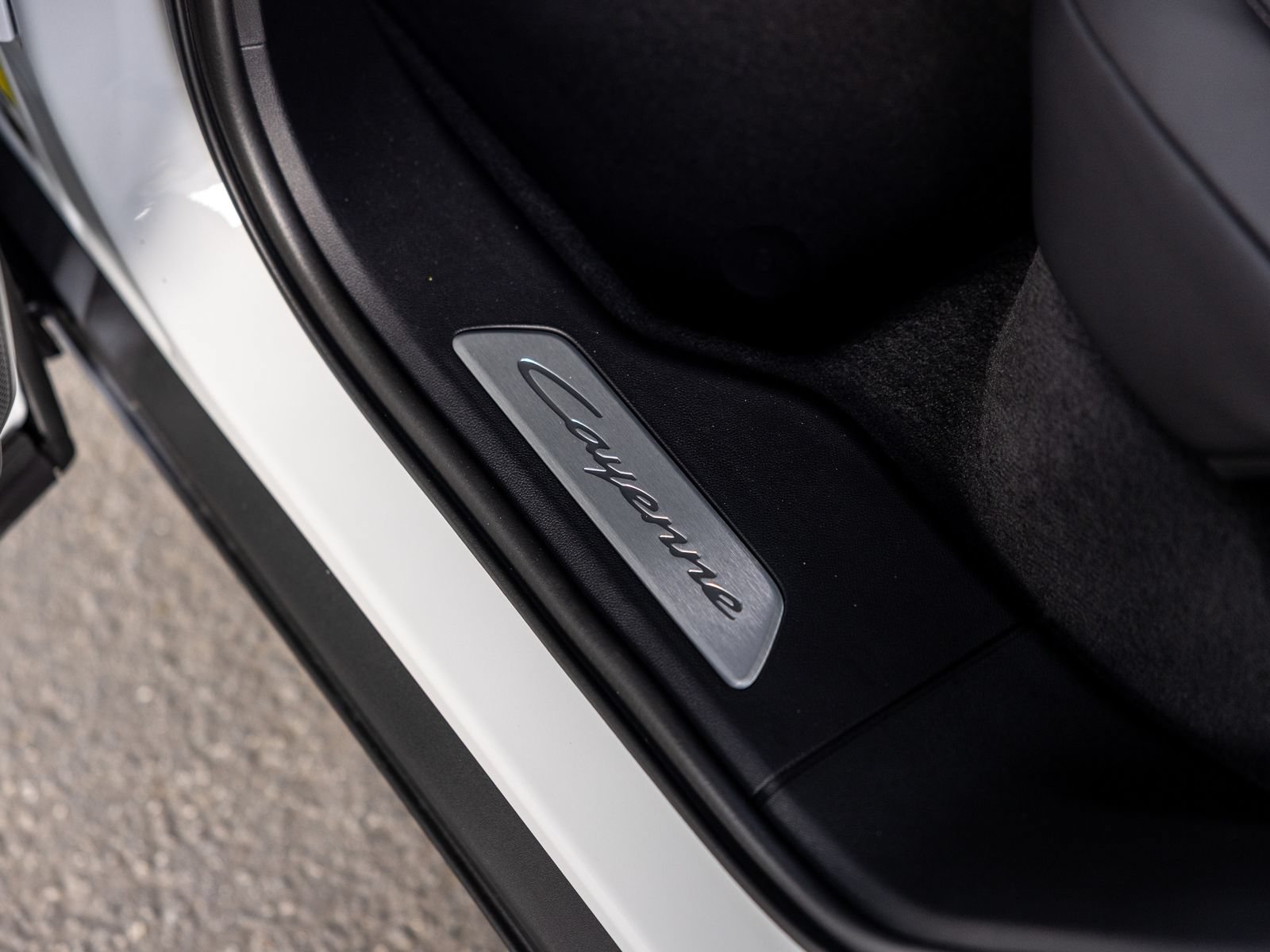 New 2026 Porsche Cayenne Coupe AWD/4WD image 33