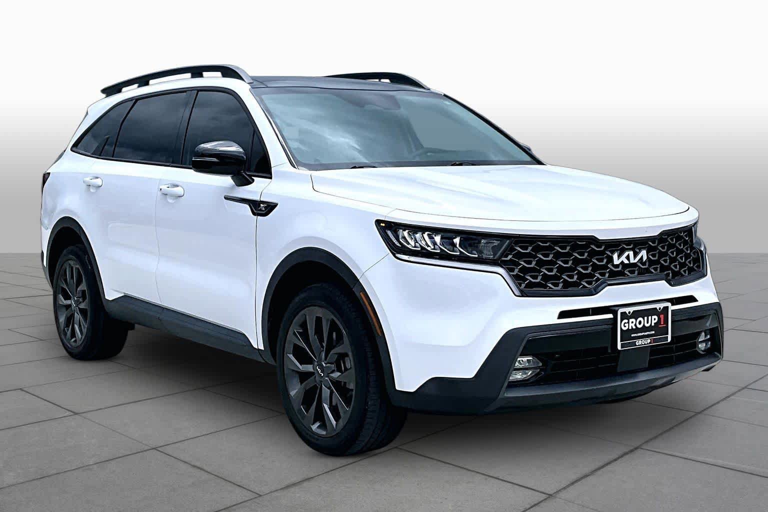Certified 2023 Kia Sorento X-Line EX AWD/4WD image 3