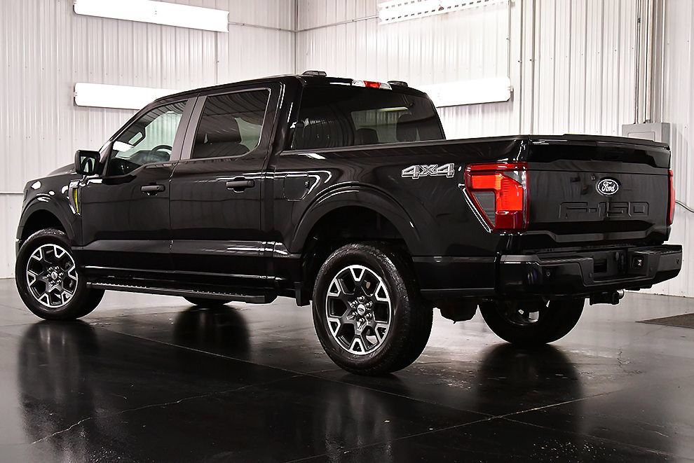 Used 2024 Ford F150 STX AWD/4WD image 5