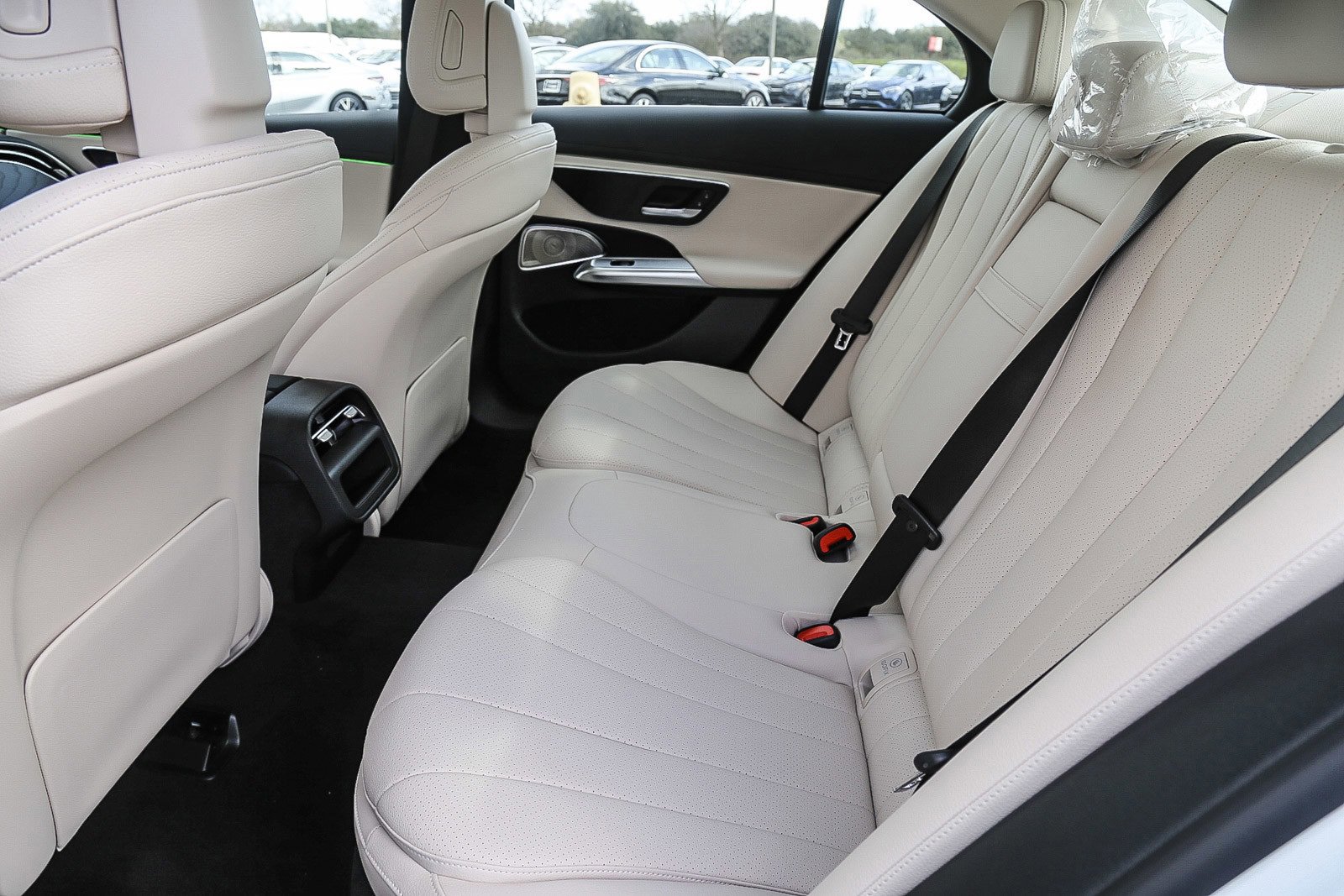 New 2024 Mercedes-Benz E 350 4MATIC Sedan image 16