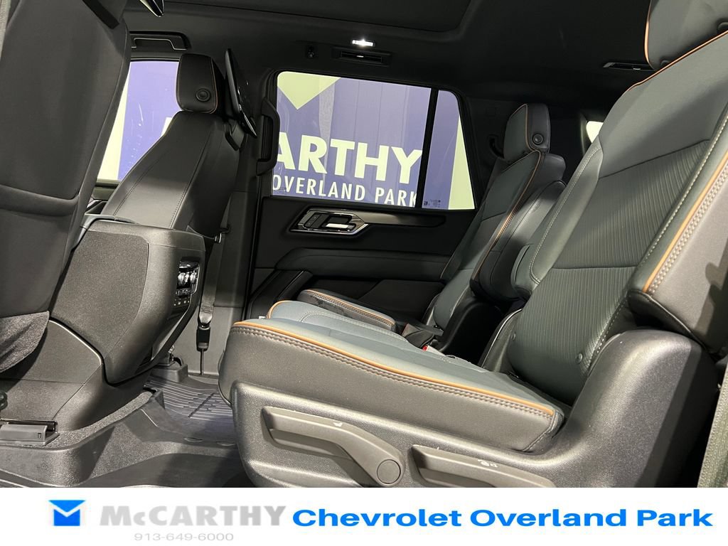 Used 2025 GMC Yukon AT4 w/ AT4 Premium Plus Package AWD/4WD image 28