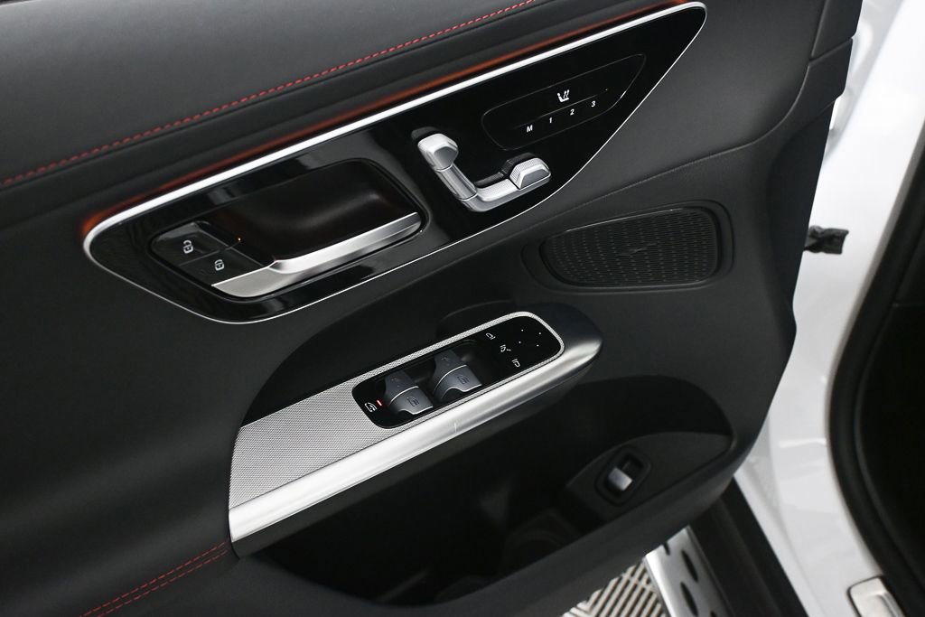 Certified 2024 Mercedes-Benz GLC 43 AMG 4MATIC image 8