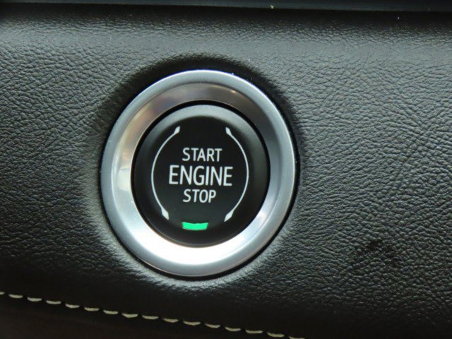 Used 2023 Cadillac Escalade ESV Premium Luxury image 29