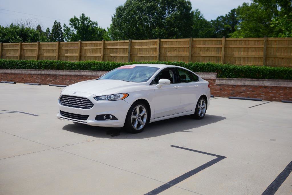 Used 2016 Ford Fusion SE w/ Equipment Group 201A