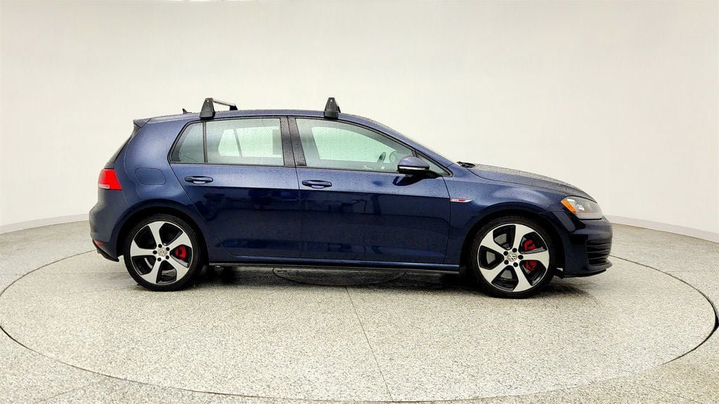 Used 2017 Volkswagen GTI SE FWD image 4
