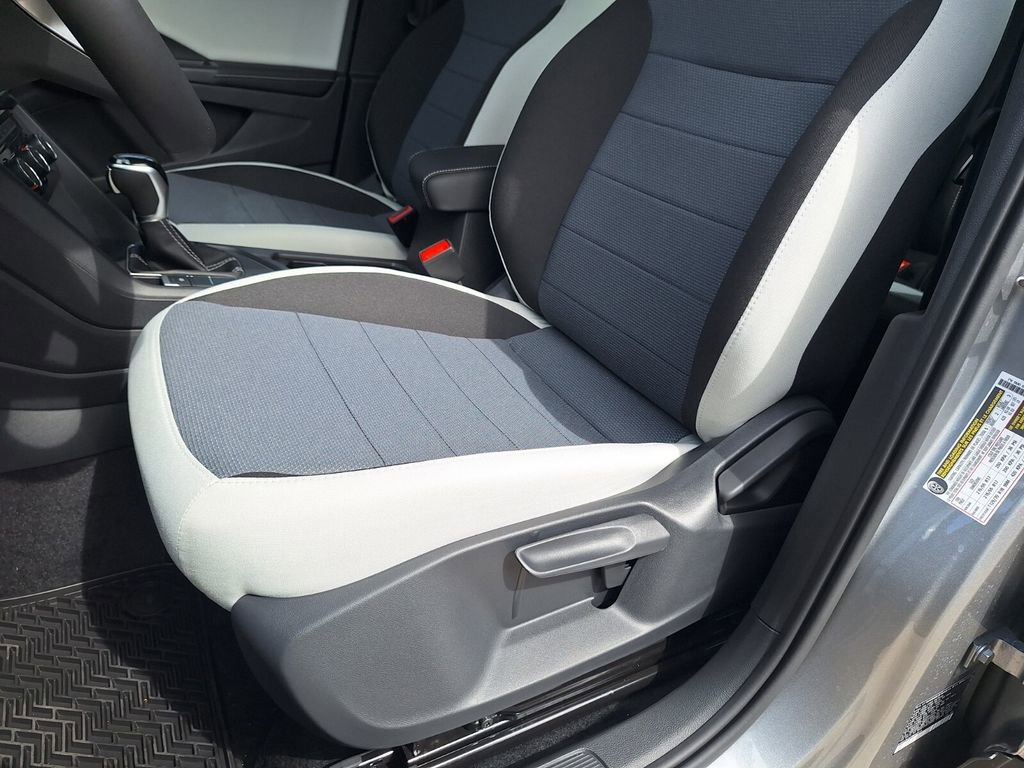 New 2026 Volkswagen Taos S image 10