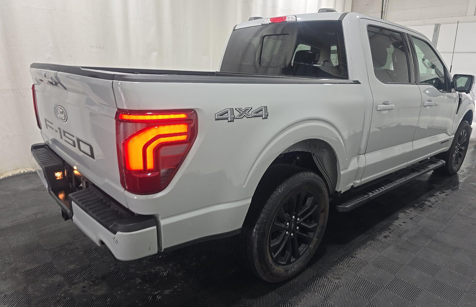 Used 2024 Ford F150 Lariat w/ Equipment Group 502A High AWD/4WD image 4