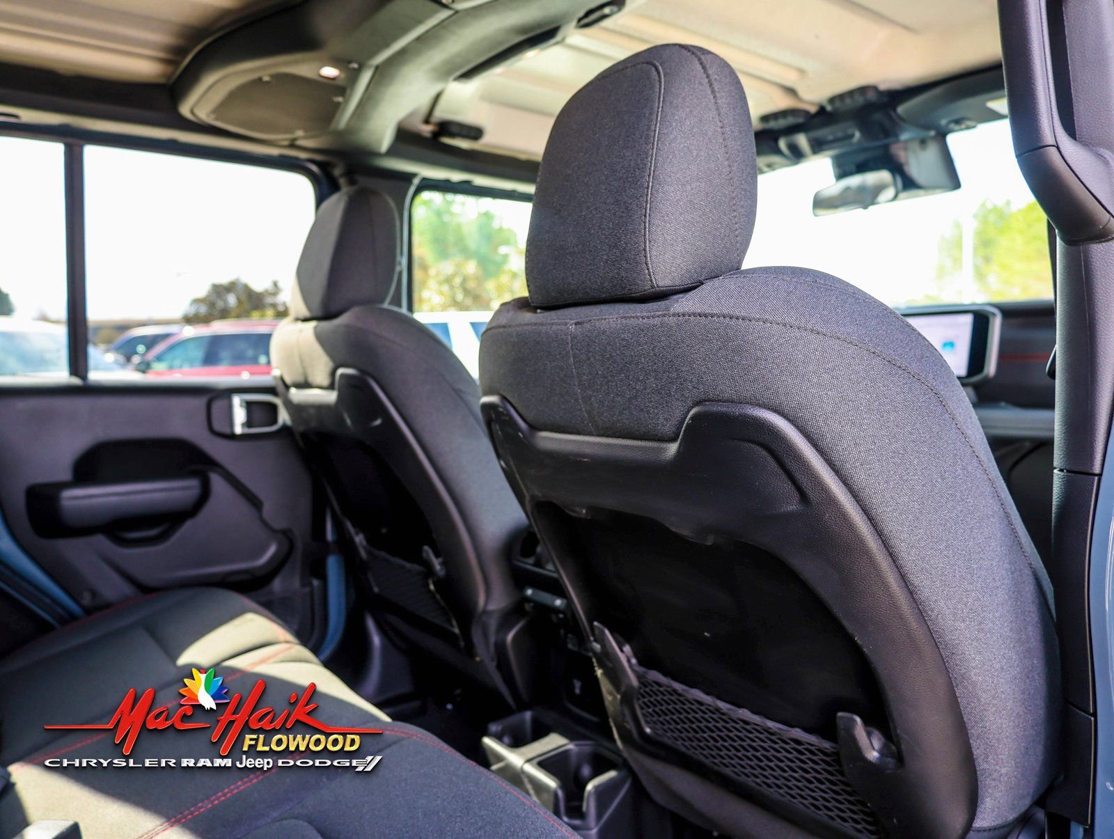 Used 2025 Jeep Wrangler Unlimited Rubicon image 11