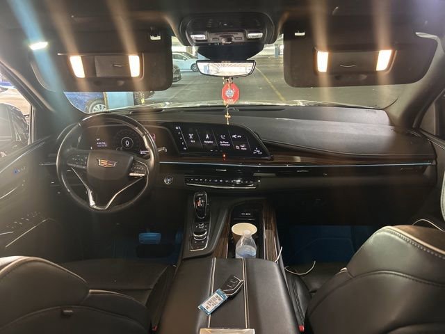 Used 2023 Cadillac Escalade Premium Luxury image 6