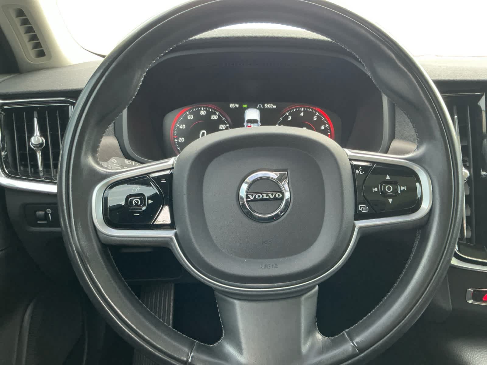 Used 2018 Volvo V90 T5 Cross Country w/ Convenience Package AWD/4WD image 12