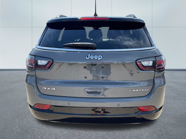 Used 2023 Jeep Compass Limited w/ Elite Group AWD/4WD video 3