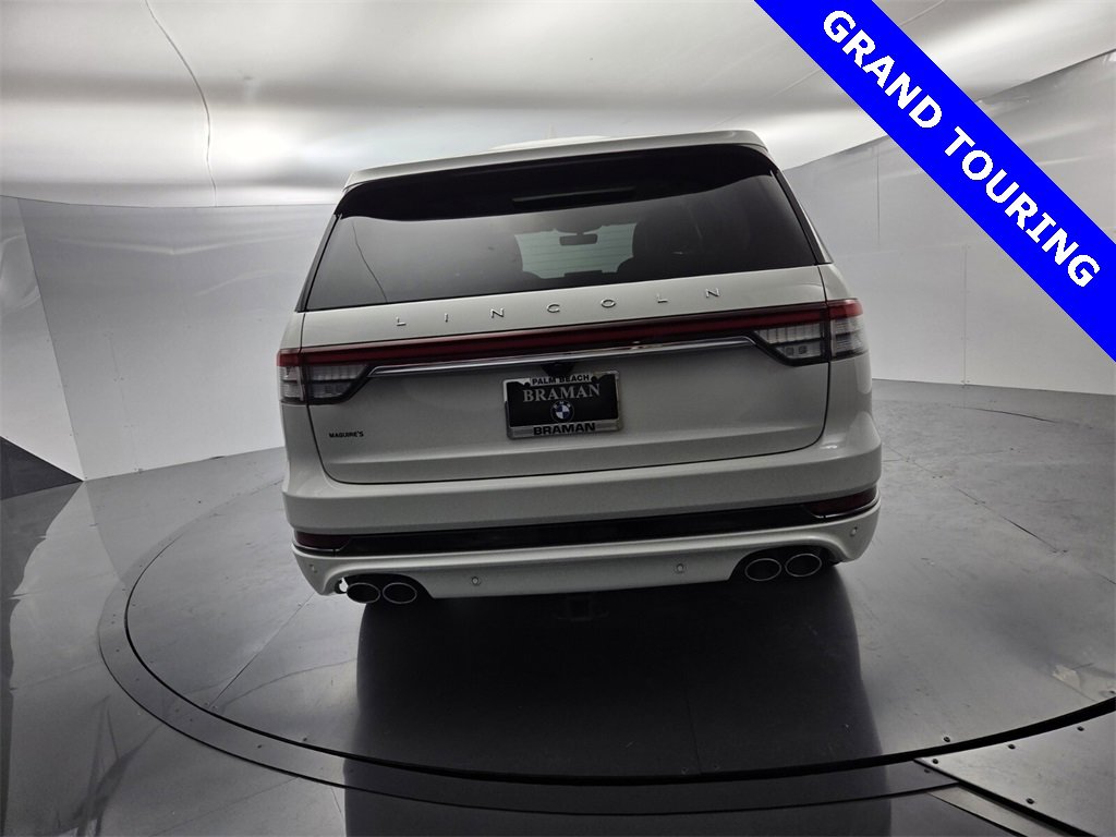 Used 2021 Lincoln Aviator Grand Touring w/ Elements Package Plus image 12