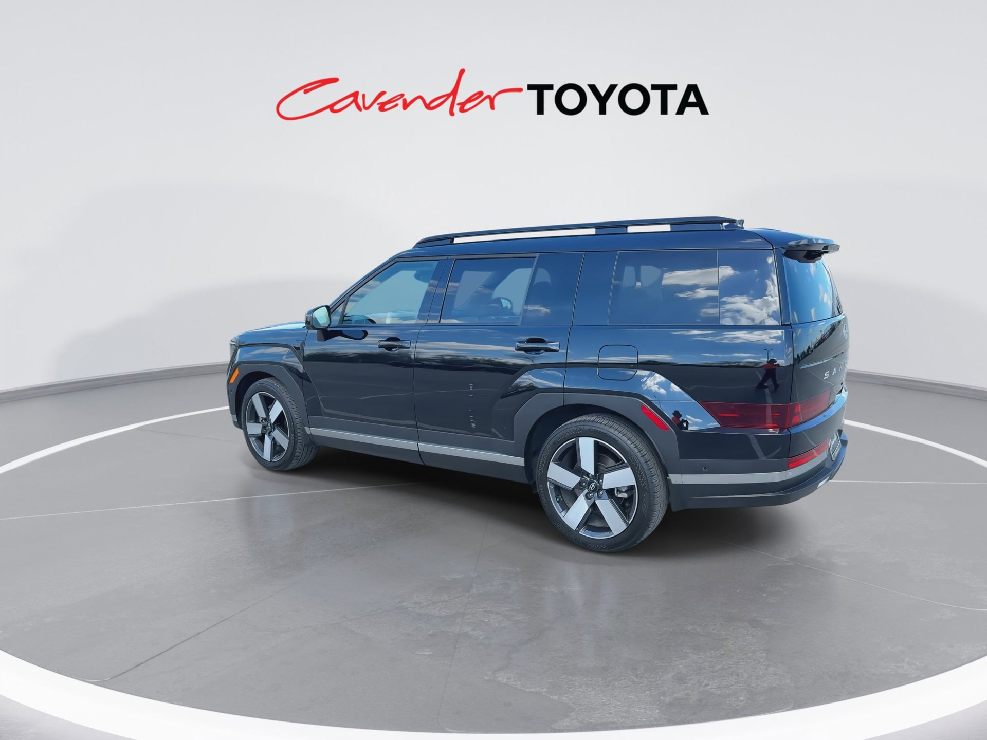 Used 2024 Hyundai Santa Fe Limited image 6