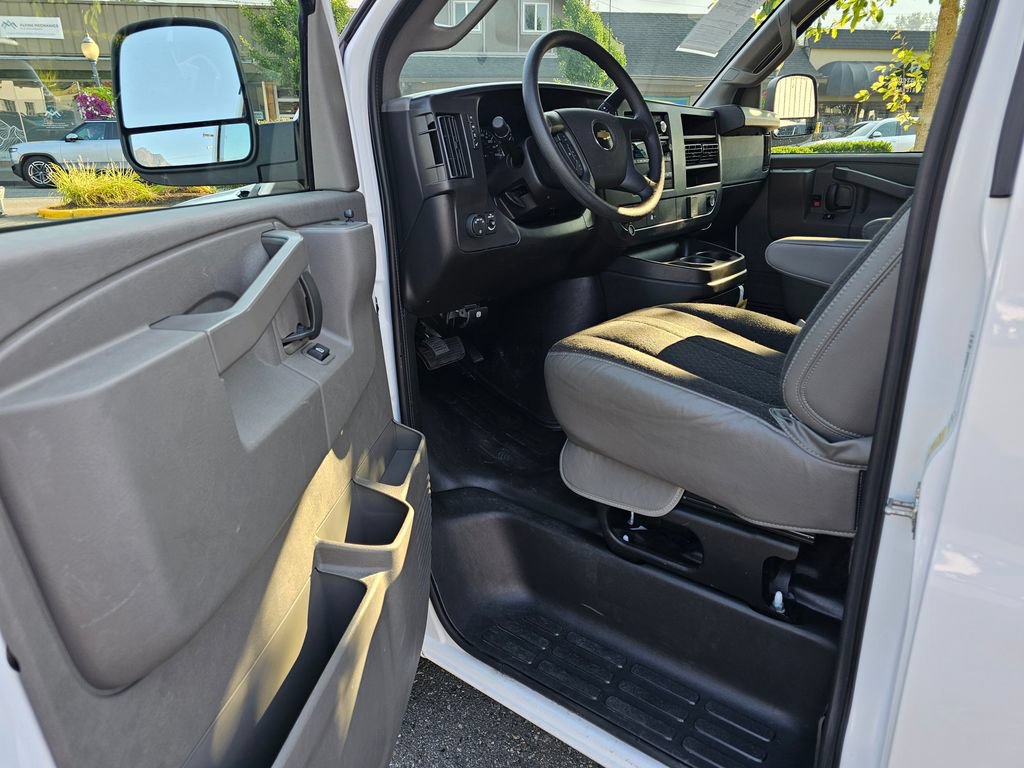 Certified 2025 Chevrolet Express 2500 w/ Driver Convenience Package RWD image 19