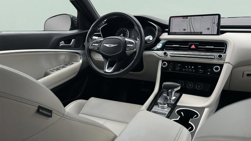 Used 2025 Genesis G70 2.5T image 28