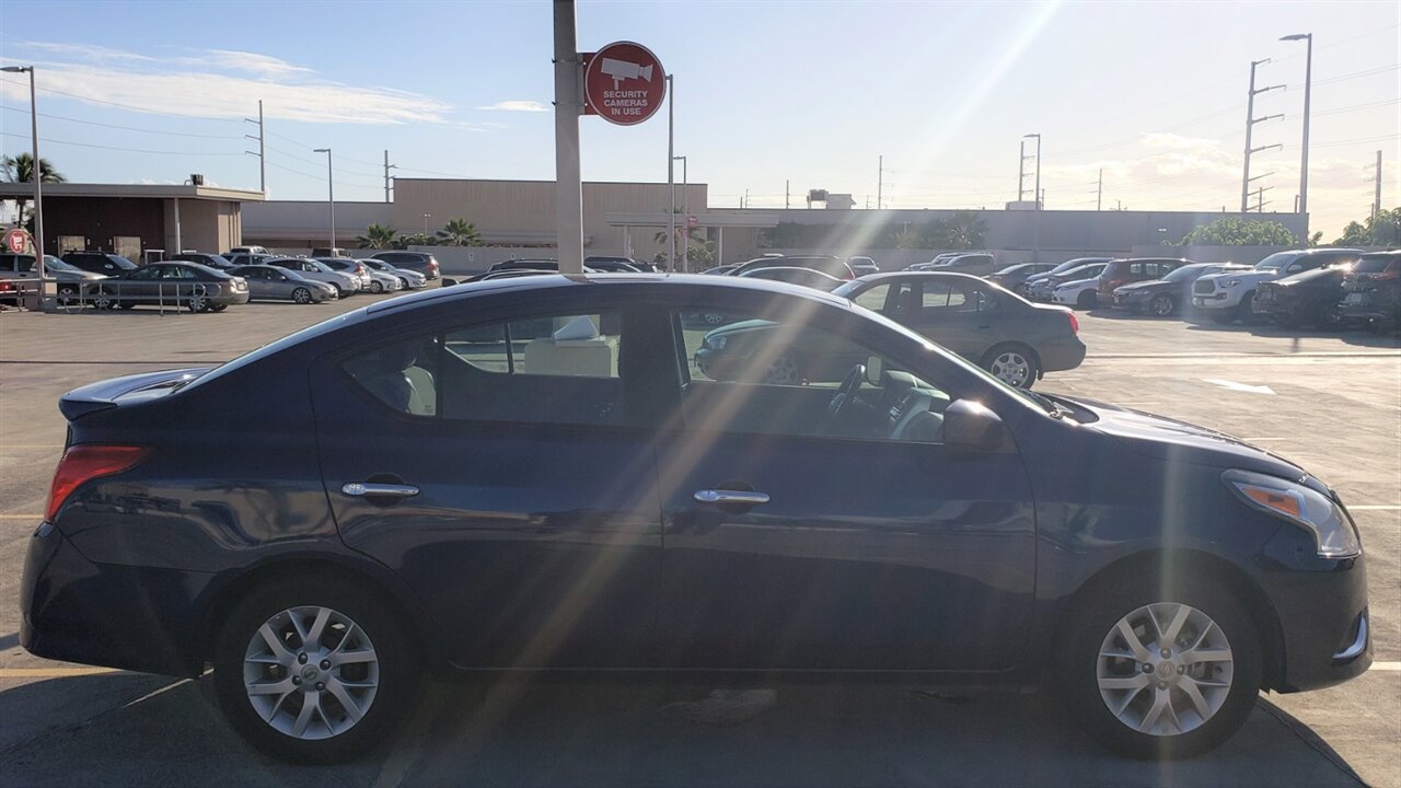 Used 2018 Nissan Versa SV w/ SV Special Edition FWD image 5